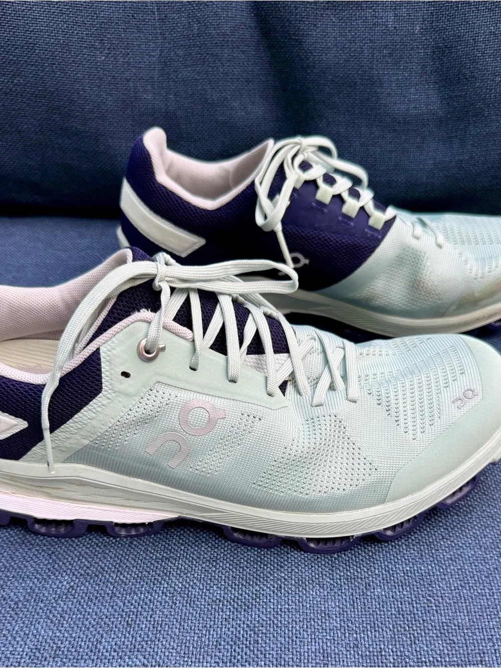 On Running Cloudsurfer Women’s Size 10 — Glacier/Indigo - Picture 3 of 10